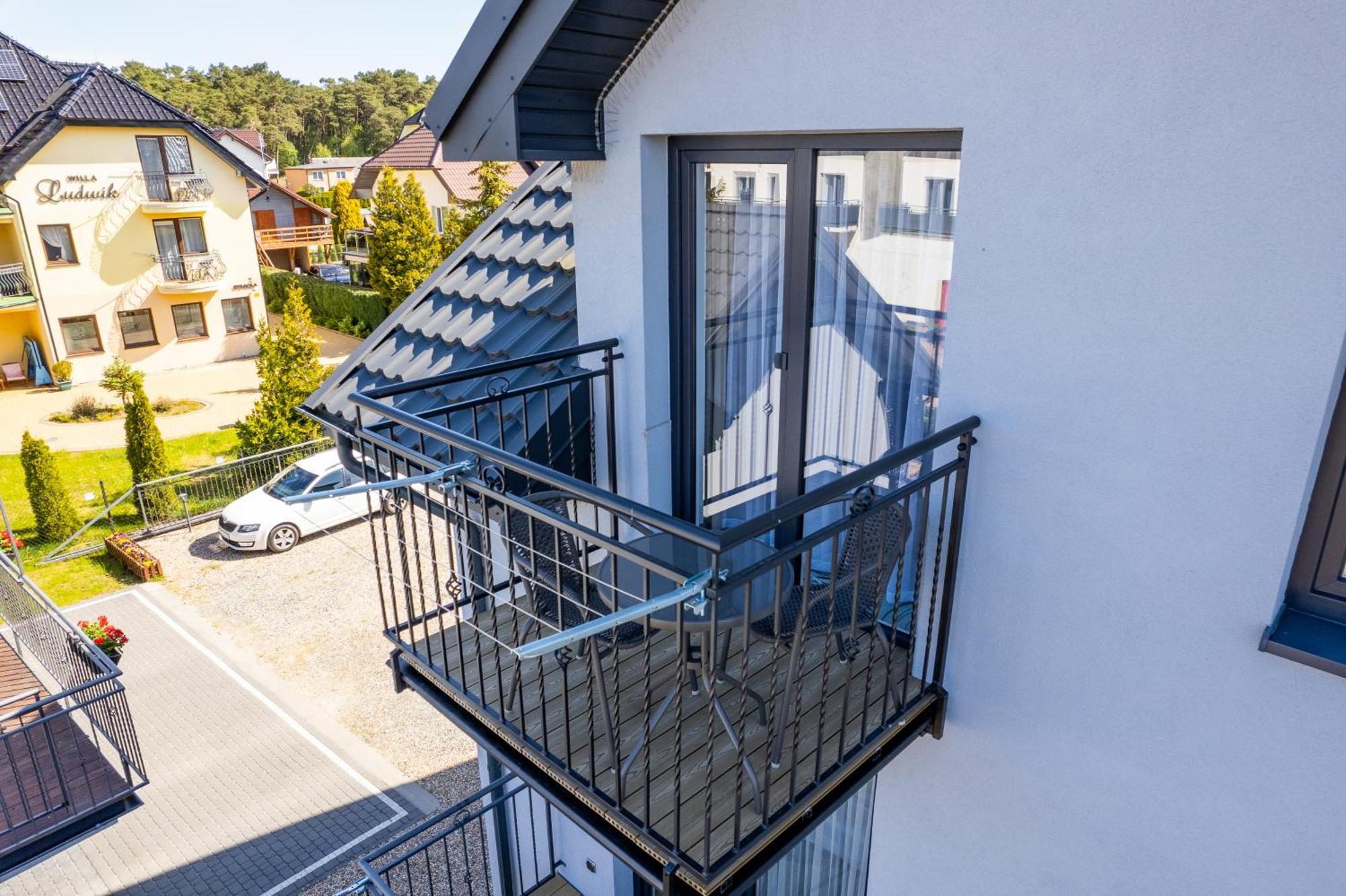Magnolia Pokoje I Apartamenty Дембки Экстерьер фото