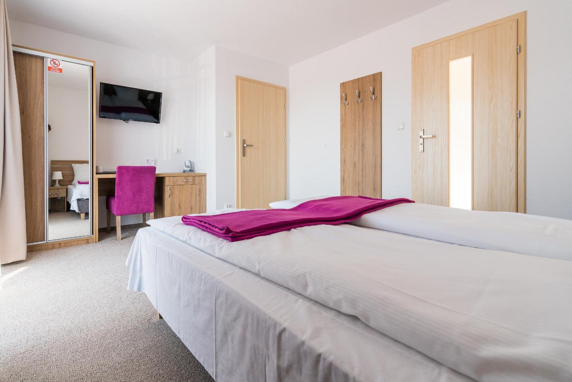 Magnolia Pokoje I Apartamenty Дембки Экстерьер фото