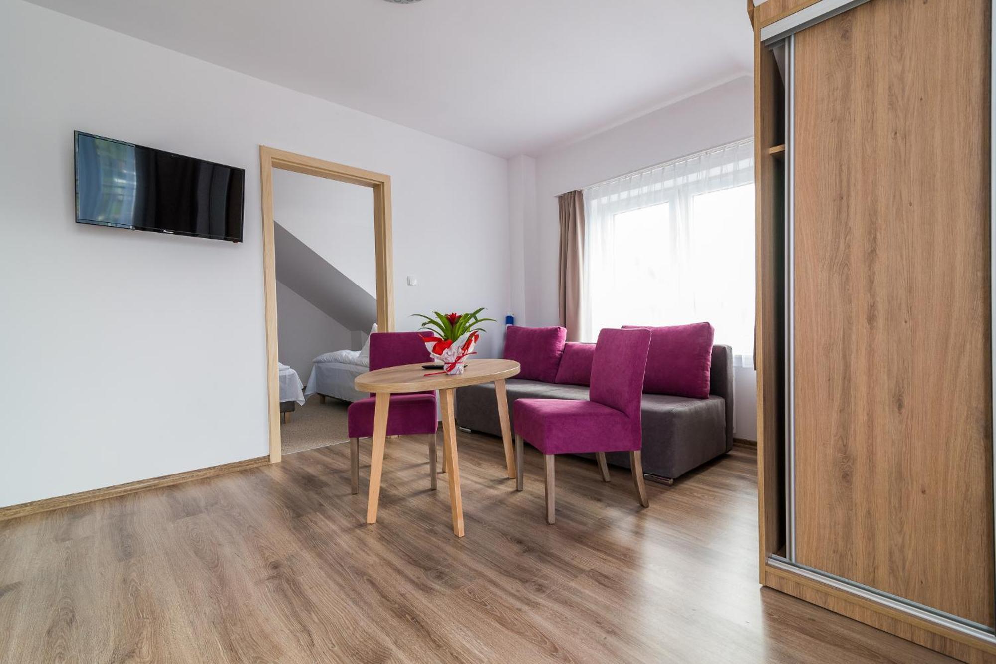Magnolia Pokoje I Apartamenty Дембки Экстерьер фото